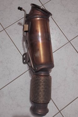 Z4-G29-M40i-original-Downpipe.jpg