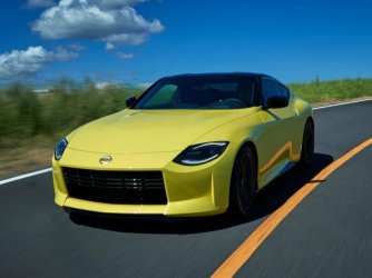 nissan-z-proto-driving.jpg