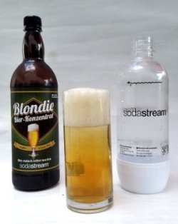 SodaStream-Blondie-im-Glas.jpg