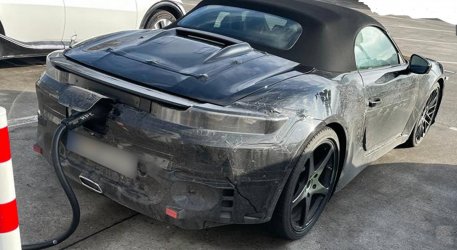 porsche boxter klein.jpg