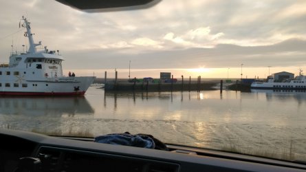Harlesiel_STPL_Sonnenaufgang.jpg
