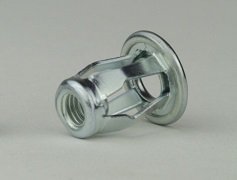 K-fig-Blindniet-Muttern-Stahl-verzinkt-klein_800x800.jpg