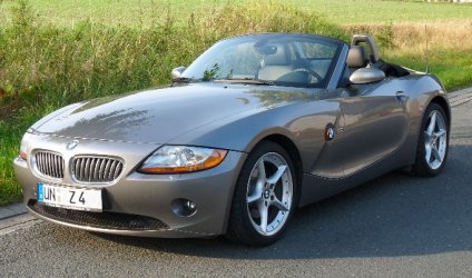 UN-Z4.jpg