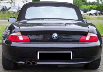 BMW_Z3_black_h.jpg
