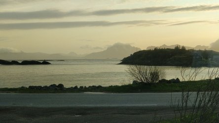 Sonnenuntergang_Henningsvær.jpg