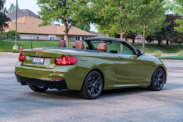 Inozetek Supergloss Army Green 3.jpg