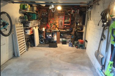 garage vor Lackierung.jpg
