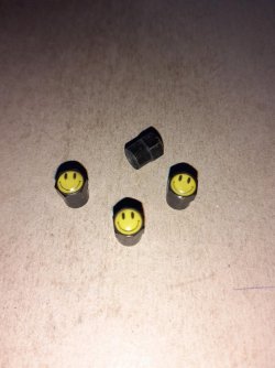 Ventilkappen Smiley 2.JPG