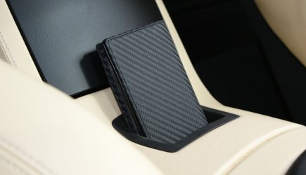 z4carbon.jpg