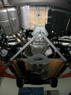 Z4-Unterboden hinten.JPG