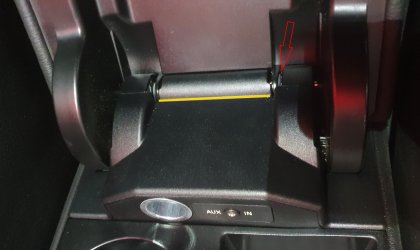Mittelarmlehne optimieren.jpg