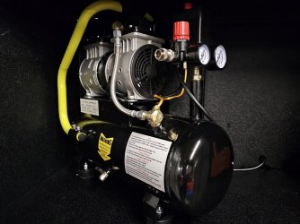 kompressor 12 liter ekström.jpg