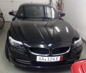 bmwz4.jpg