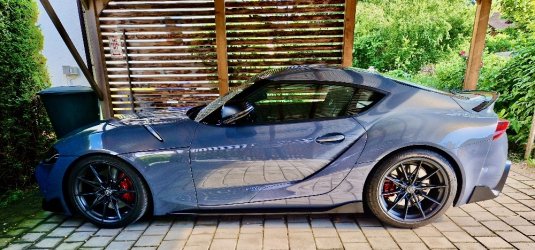 Supra Seite tiefer.jpeg