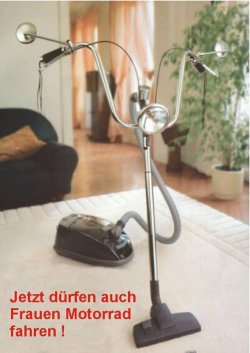 FrauenMotorrad..jpg