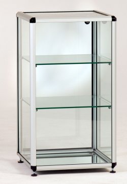 vitrine1.jpg vitrine1.jpg
