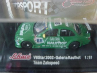 Vitrine4.jpg Vitrine4.jpg