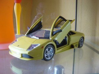 Vitrine1.jpg Vitrine1.jpg