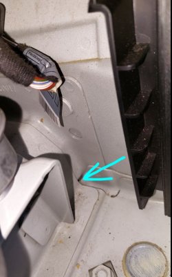 traeger-fuge-hinten.JPG