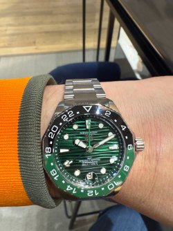 Aquaracer Prof. 300GMT Green.JPG