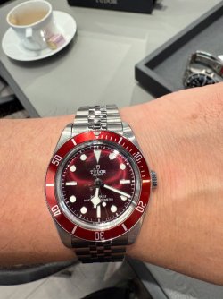 Blackbay 58, rot, 5reihig.JPG