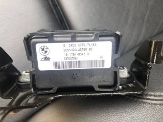 Ein Bild, das Text, Elektronik, Kabel, Im Haus enthält.  KI-generierte Inhalte können fehlerhaft sein.