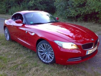 Roter Unterfertiger 2.jpg