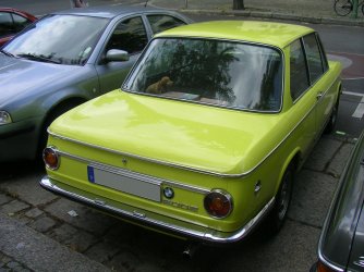 BMW_2002_Heck.jpg