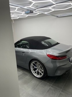 Garage1.jpg