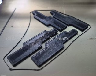 E93-D33_cpr.jpg