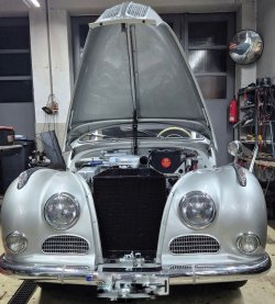 BMW_502-V8-3.2L.jpg