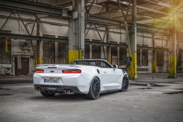 Arnold_Camaro_Cabrio_Totale_02.jpg