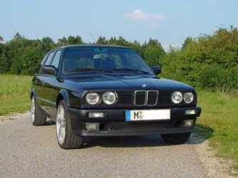 bmw318i_touring.jpg