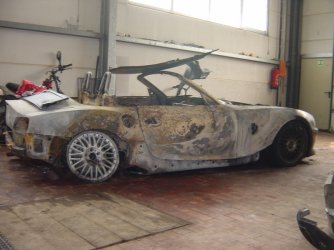 Z4_nach_brannt_06.jpg