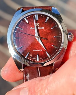 Grand-Seiko-SBGY035_9-1.jpg