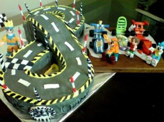 my-boys-8th-birthday-racing-track-cake-21328389.jpg