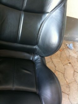 Sitzeinstieg.jpg Sitzeinstieg.jpg