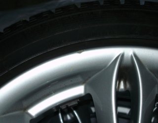 Felge_103_02_Schaden.jpg Felge_103_02_Schaden.jpg