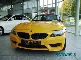 Z4 in Atacamagelb 27.09.2010 001.jpg
