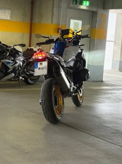 9255e2bc-f072-409f-a7ee-11227ad2033e.jpg