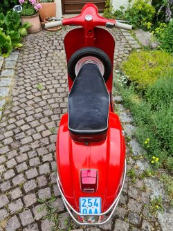 Vespa hinten.jpeg