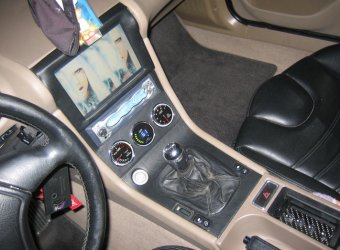 konsole.jpg konsole.jpg