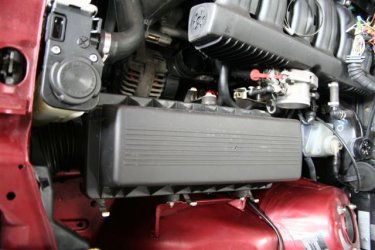 KleinkramMotorraum 002.jpg