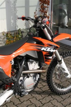 KTM 012.jpg