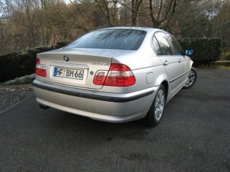 Auto-2010-BMW-325xi-003k.jpg
