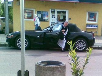 BMW z4.jpg