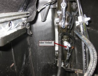8. Kabel Nr. 11 alte Führung.jpg 8. Kabel Nr. 11 alte Führung.jpg