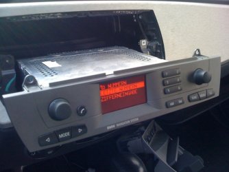 Z4_Radio_vorne.jpg Z4_Radio_vorne.jpg