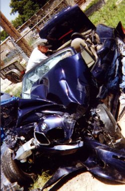 Wrecked%20BMW%20Z31.jpg