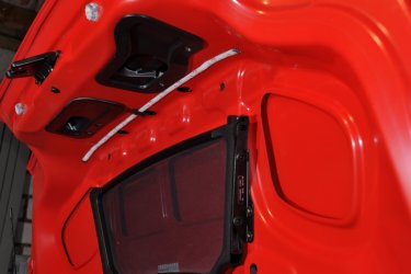 2011-08-12_20-43-00_DSC_3776_mod_red.jpg